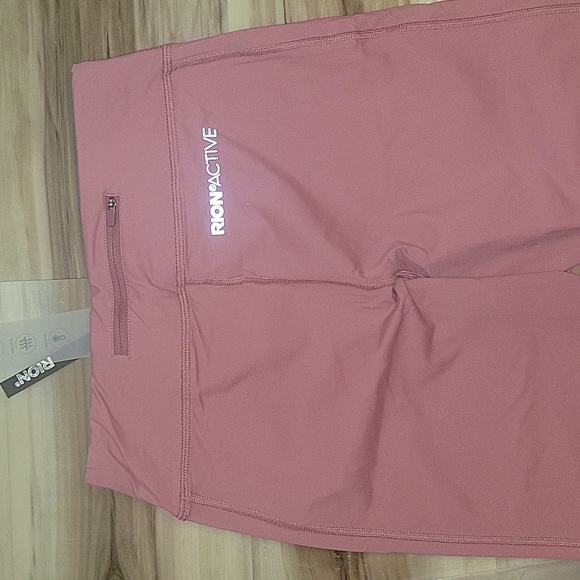 NWT Pink Active Reflective Leggings - Picture 14 of 16